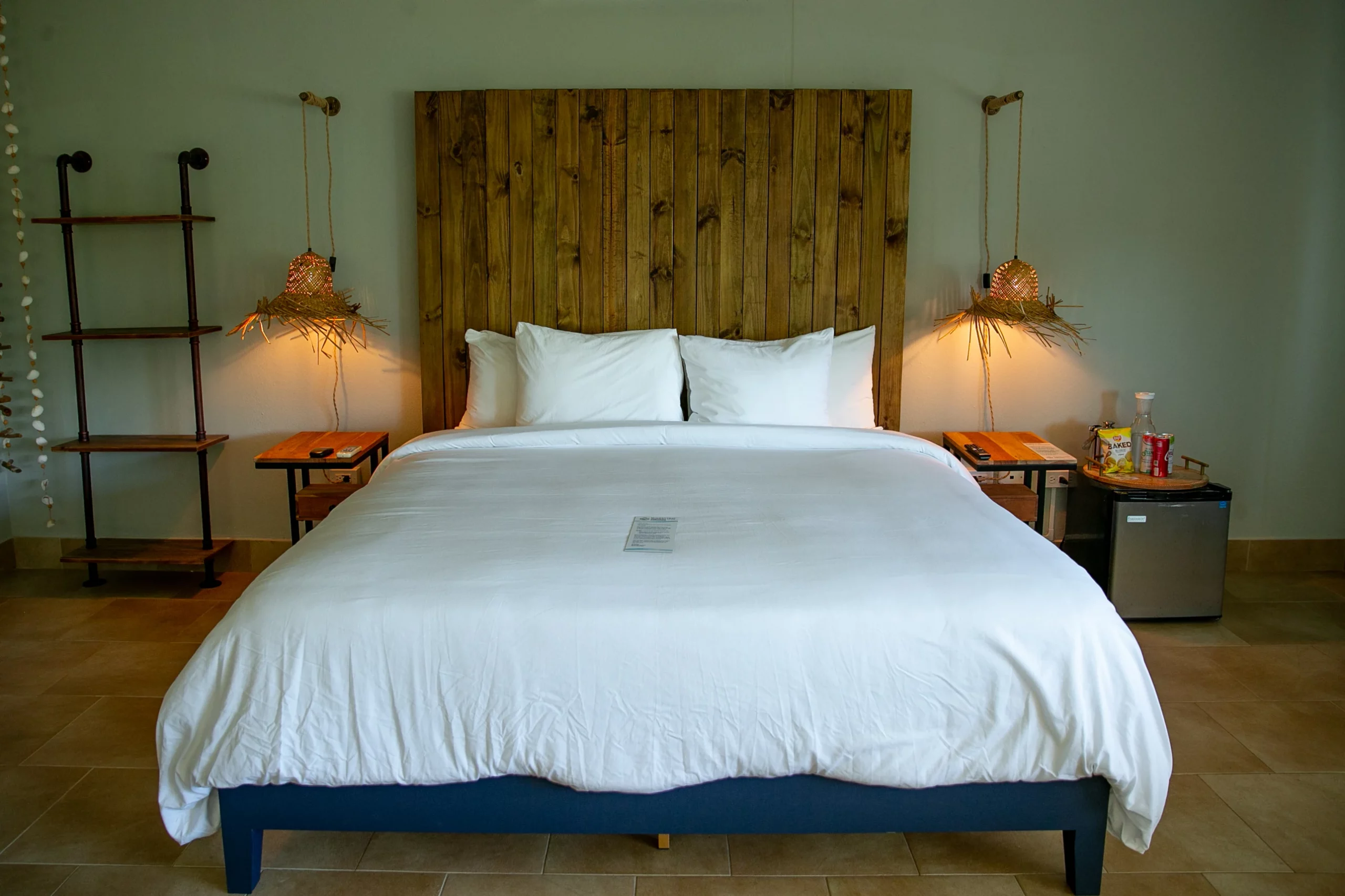 Lagoon Room